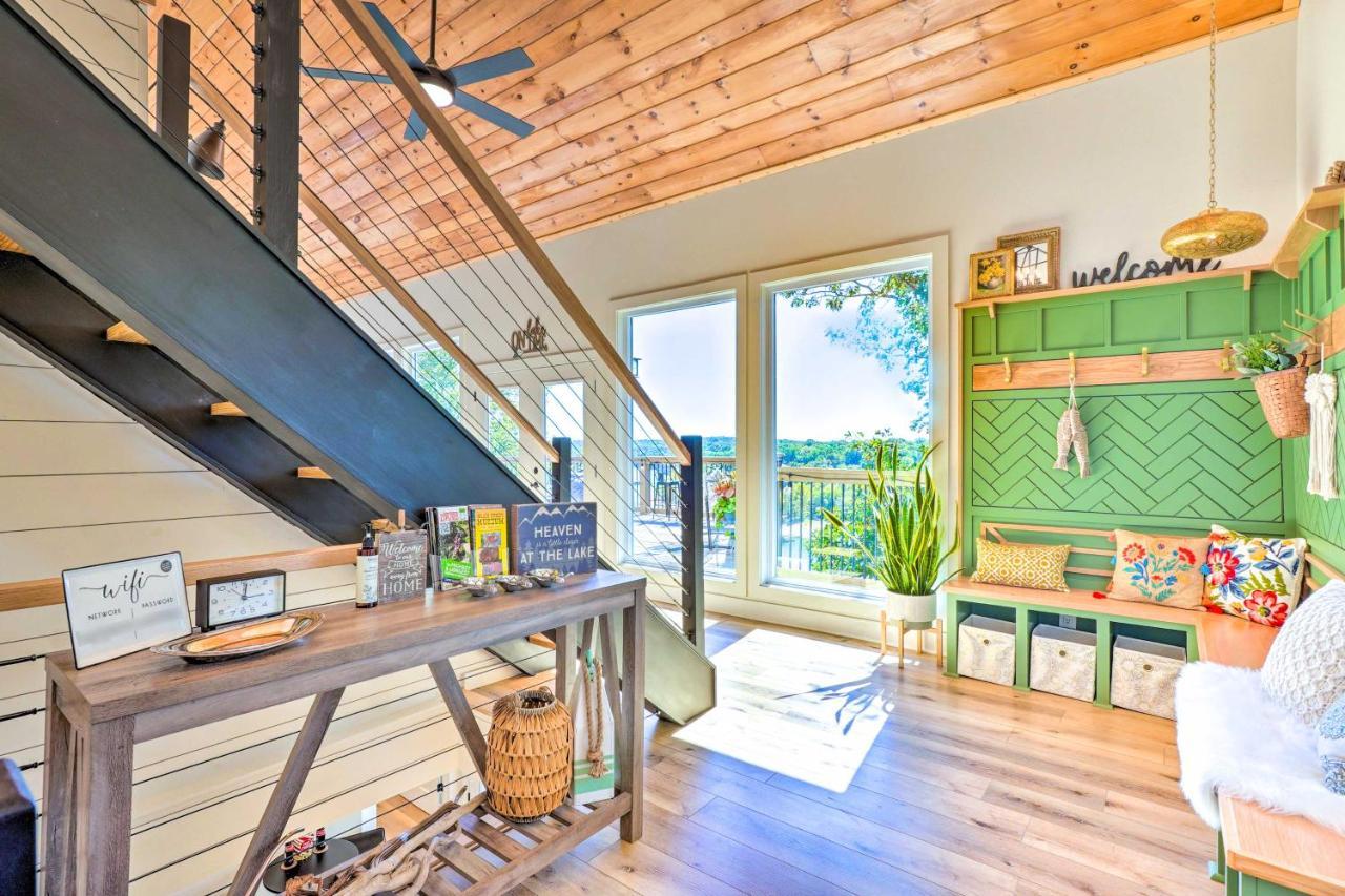 הוילה Colorful Golden Getaway With Panoramic Views! מראה חיצוני תמונה
