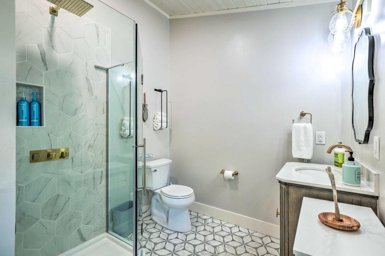 הוילה Colorful Golden Getaway With Panoramic Views! מראה חיצוני תמונה